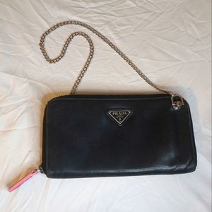 Authentic Prada WoC bag💕